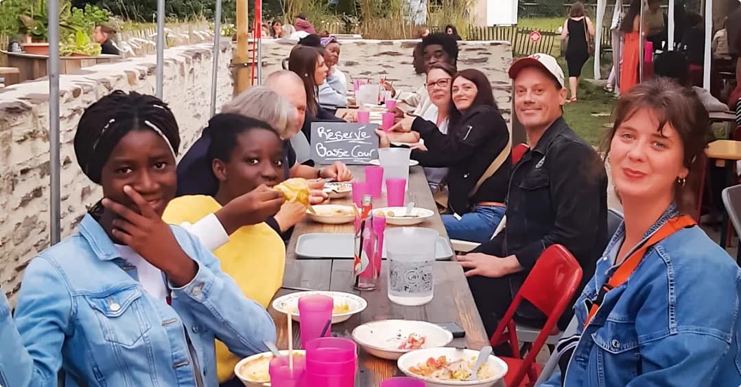 Consignes solidaires & repas partagés : le témoignage d'Amigo